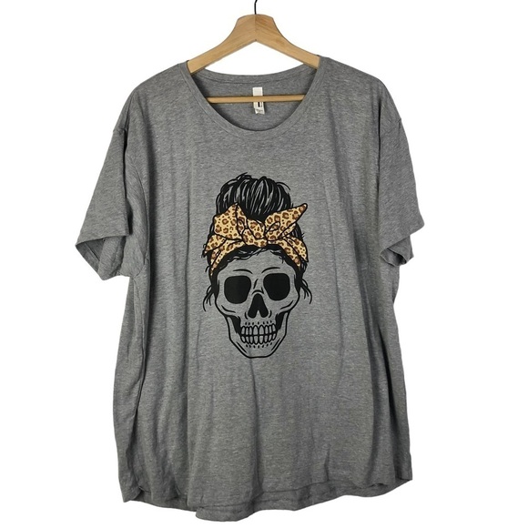Boutique Gray Skull Messy Bun Leopard Headband Crewneck T-Shirt XL - Picture 1 of 4